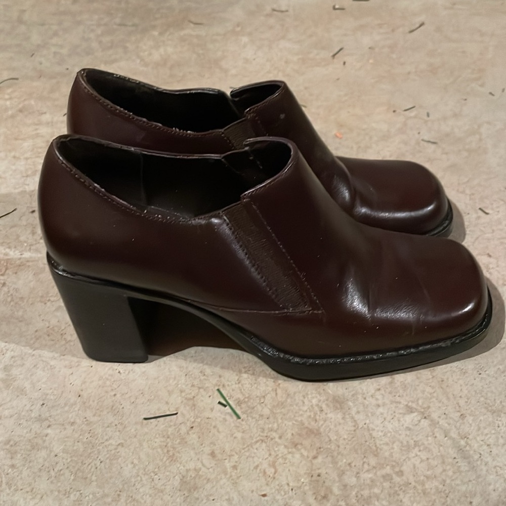 heeled loafers white